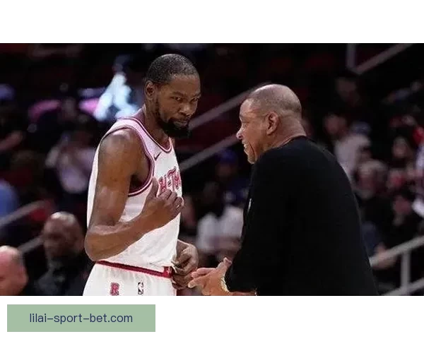 火箭险胜残阵雄鹿升至西部第五 杜兰特关键时刻拒绝逆转谢泼德三分新高